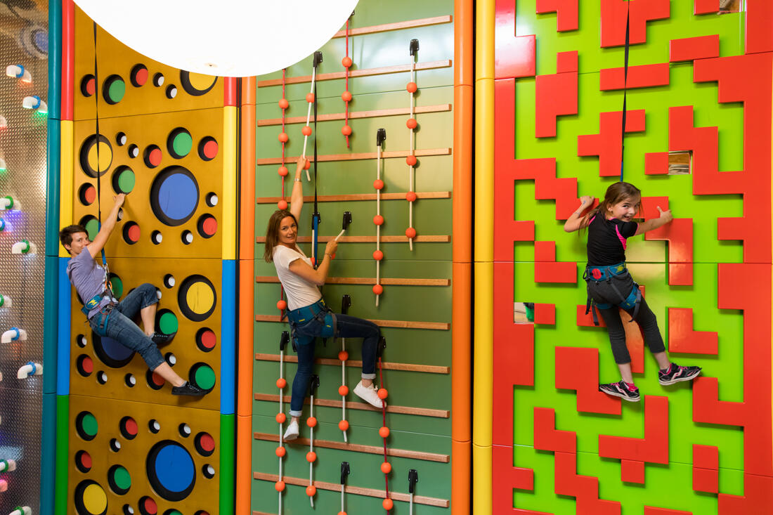 HAPIK fun climbing gym at El Paseo, Southgate, Los Angeles (CA)