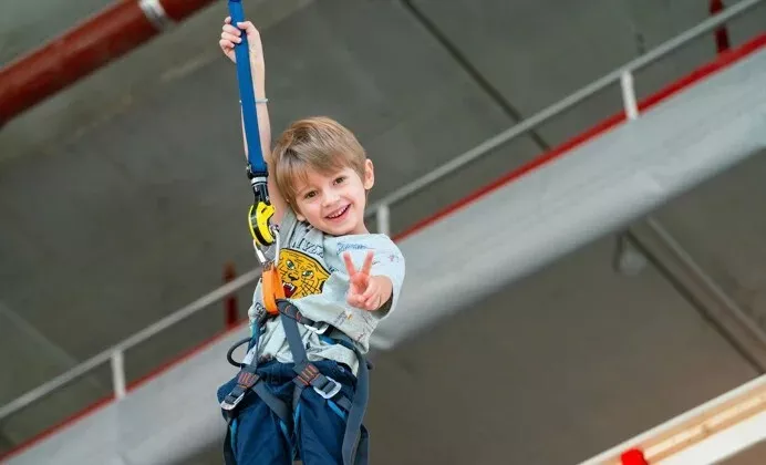 Kids birthday fun climbing party