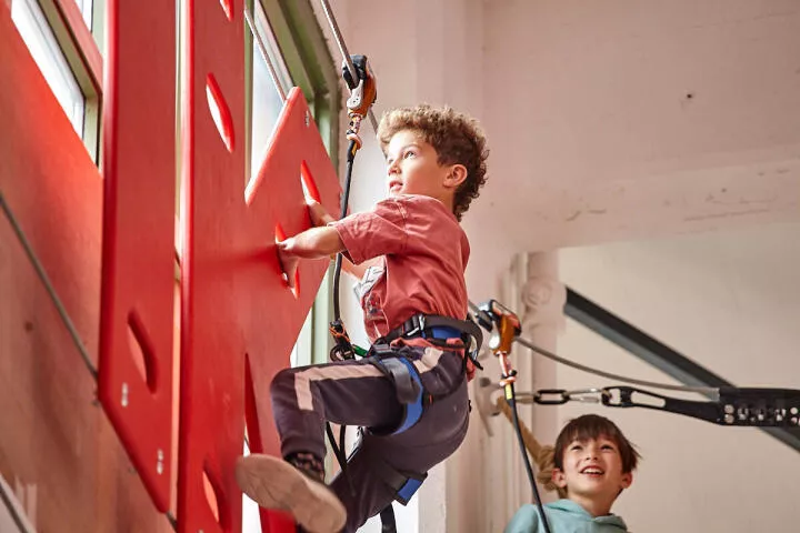 Rock climbing summer camp Industry City